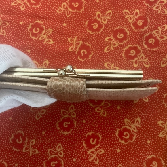 Vintage SnakeSkin Wallet - Picture 10 of 11